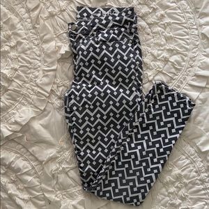 GAP 1969 diamond geometric print legging jeans